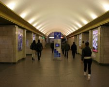 Анонім "замінував" станцію пітерської підземки