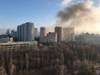 Пстраждав житловий будинок від ракети, що, вірогідно, прямувала у бік аеропорту