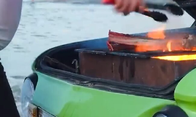 Мобильный мангал из "Запорожца", скриншот: YouTube