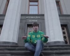 Олександр Санченко, скріншот відео