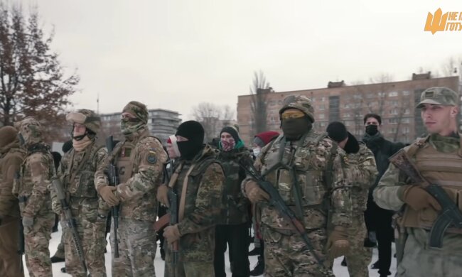 військові вишколи для цивільного населення