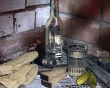 Палена горілка згубила п'ятьох людей на Донеччині: ще один в реанімації