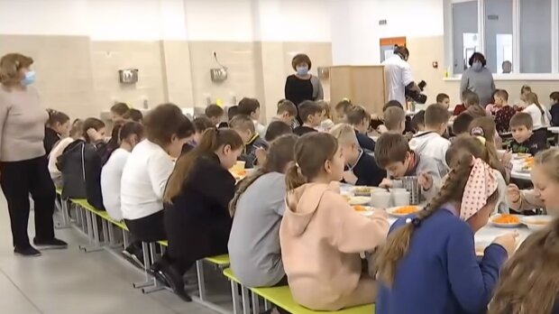 Нове шкільне харчування, скріншот: Youtube