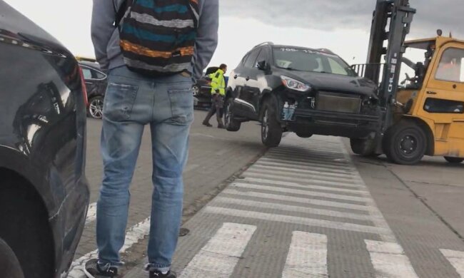 Купівля автомобіля, фото: скріншот з відео