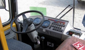 Автобуси для українських школярів накупили у агресора