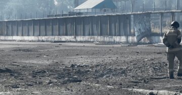 Пожежа біля книжкового ринку Петрівка внаслідок атаки РФ