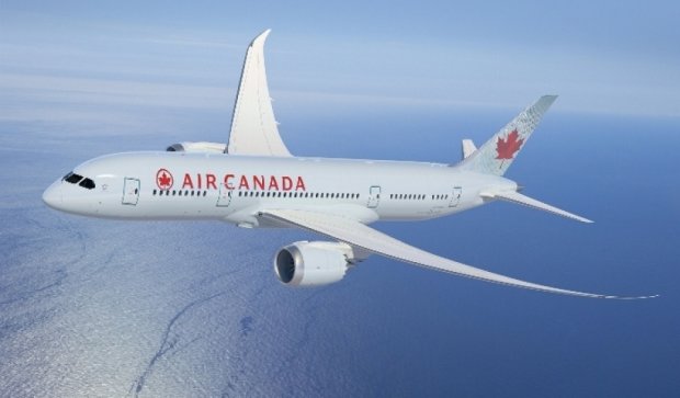 Канадский самолет попал в зону турбулентности: пострадал 21 человек