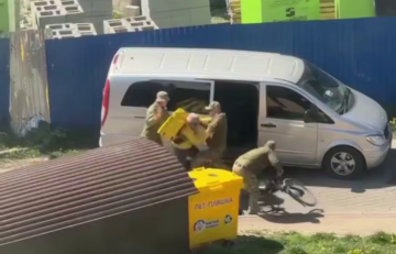 Мобилизация в Украине, ТЦК / кадр з відео