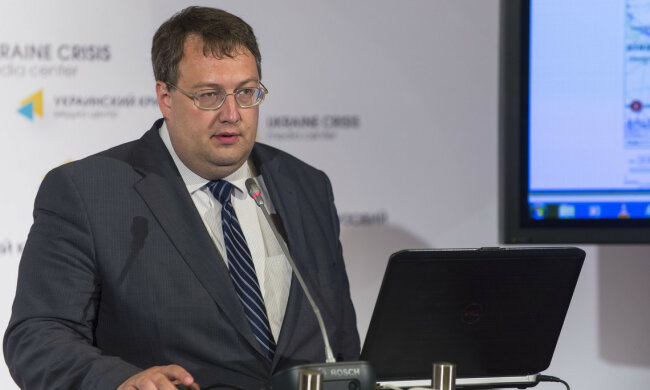 Антон Геращенко