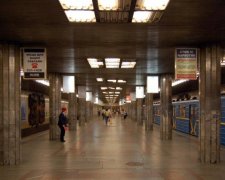 У Київському метро сказилися турнікети. Підземку атакували хакери