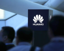 Huawei звільнить сотні спивробітників: що відбувається