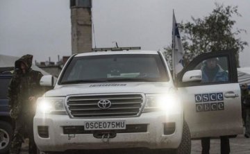 Терористи зірвали розведення сил біля Станиці Луганської