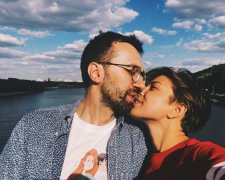 Подружка Лещенка їде на гастролі до Москви