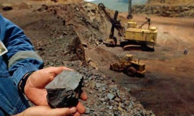  «Укрзалізниця» підігрує олігархам - радник міністра