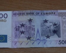 Зимбабвийские доллары в "ЛНР" выдали за евро