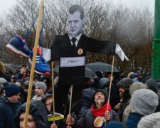Я убью тебя, лодочник: співак Лебединський обізвав Медведєва