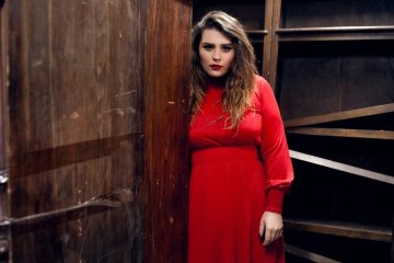"Поплакал весь народ": пародия на хит украинской группы KAZKA взорвалась не хуже оригинала