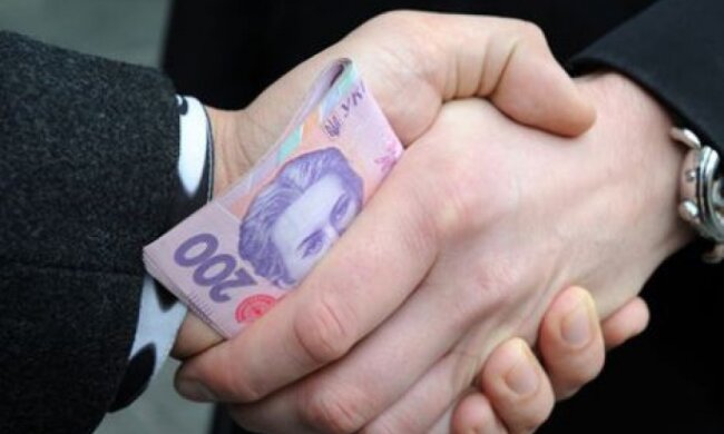 Заместитель мэра Тернополя попался на взятке в 200 тысяч грн