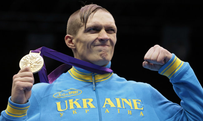 Олександр Усик, абсолютний чемпіон світу з боксу