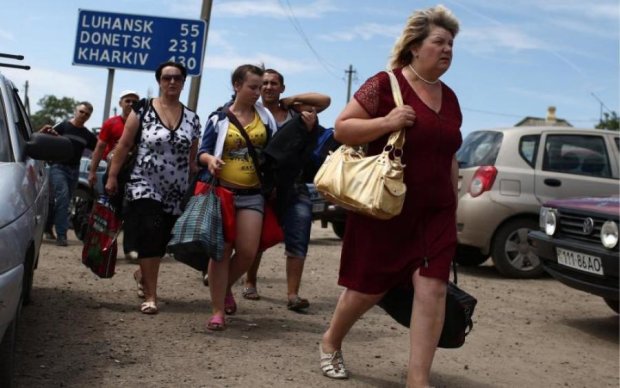 Переселенці розповіли про жахи життя в Україні