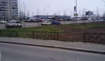 Киян вразили огорожею із матеріалів до Олімпіади-80 (фото)