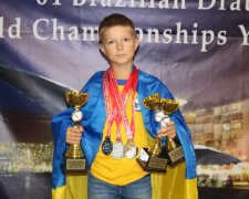 Пишається вся Україна: маленький франківчанин взяв "золото" на чемпіона світу з шашок