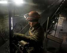 Шахов: могильники доріг і бездиханні шахтарі – ціна премій Коболєва