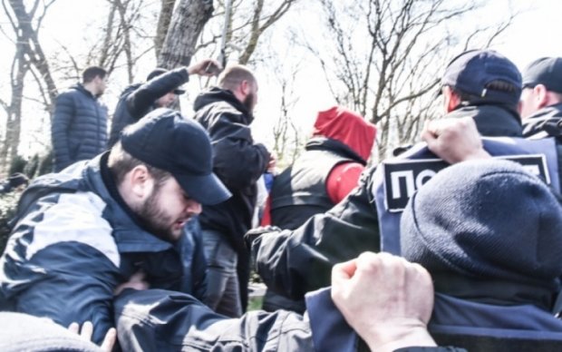 Зіткнення в Одесі: копи відпустили всіх затриманих