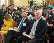 США заходят на Донбасс: Волкер назвал первые шаги