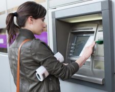 Курс валют на 9 липня: гривня відвойовує у долара нові позиції