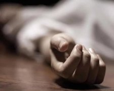 За пределами понимания: женщина месяц жила с трупом матери