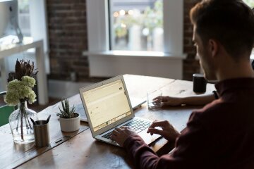 Пошук роботи, написання резюме, ілюстративне фото: pixabay.com