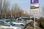 "Парковки майбутнього": ноу-хау в Дніпрі розсмішило місто, момент потрапив на камеру