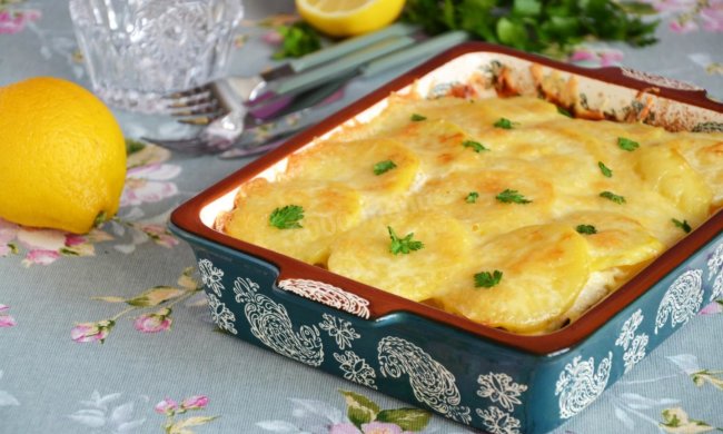 Картопля по‑французьки під сиром: рецепт, який сподобається кожному