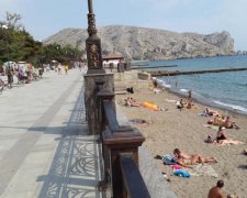 Медведєв вирішив добити російський туризм