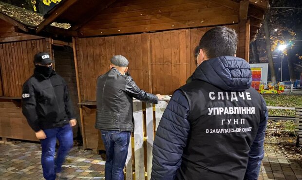 Українець ходив по квартирах і купував голоси за чинного мера