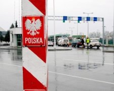 Завтра Польша возобновит малое пограничное движении с Украиной