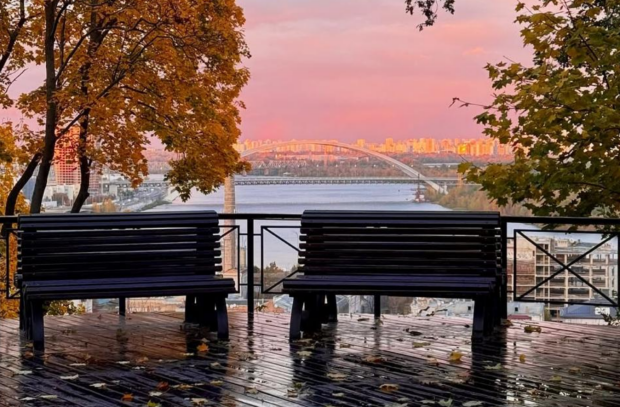 Кому потрібно дати їжу 17 листопада і цьому корисний одяг, який пов'язали сьогодні: прикмети та заборони на Григорія