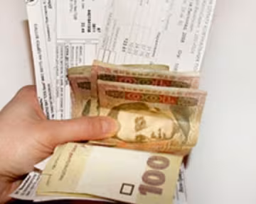 Комуналка "з'їдає" половину зарплати українців