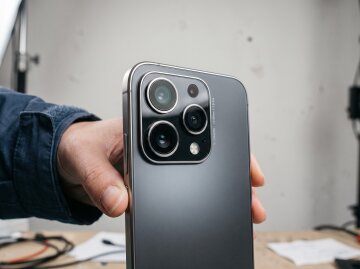 флагманський смартфон з камерами