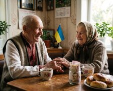 щасливе літнє подружжя довгожителі
