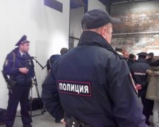 Прихильники Новоросії розгромили фотовиставку про героїв АТО