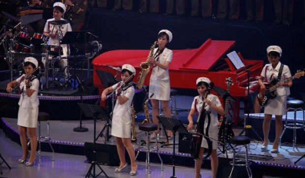  Поп-группа из КНДР едет на гастроли в Китай (видео)