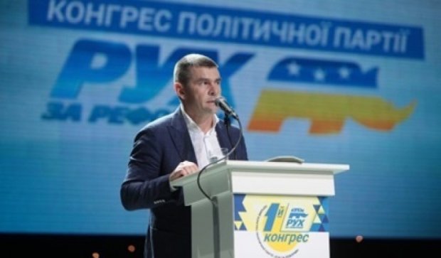 В Киеве идет борьба между предвыборными программами Кличко и Думчева - политолог