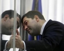 Прокуроры пожаловались, что Насиров зажал британский паспорт