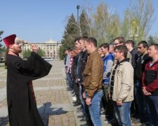 Папа Римский лично благословил украинских воинов: видео