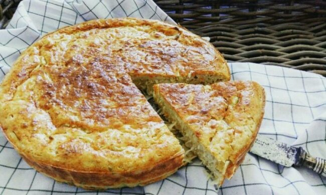 Не только яблочная: овощная шарлотка удивит любителей пирогов