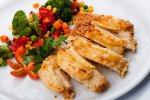 Універсальний рецепт індички з овочами в густому соусі