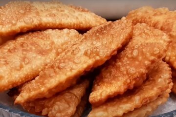 Быстрые и сочные чебуреки с мясом – домашний рецепт вкусных, как у бабушки