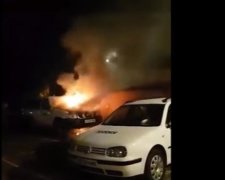 Автомобіль ОБСЄ спалили в Івано-Франківську (відео)